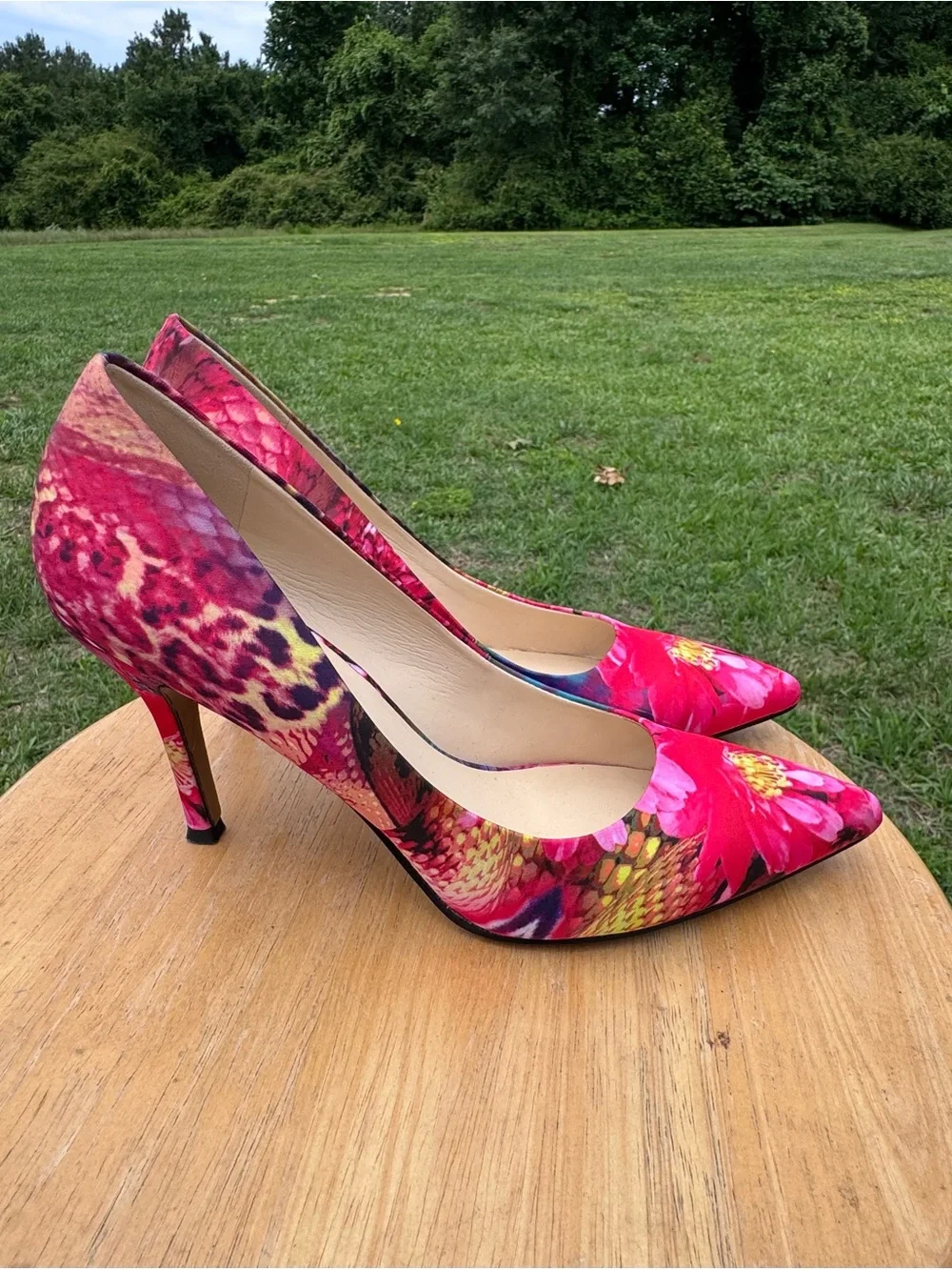 Ladies Nine West Pink Floral & Animal Print Pointed Toe Pumps